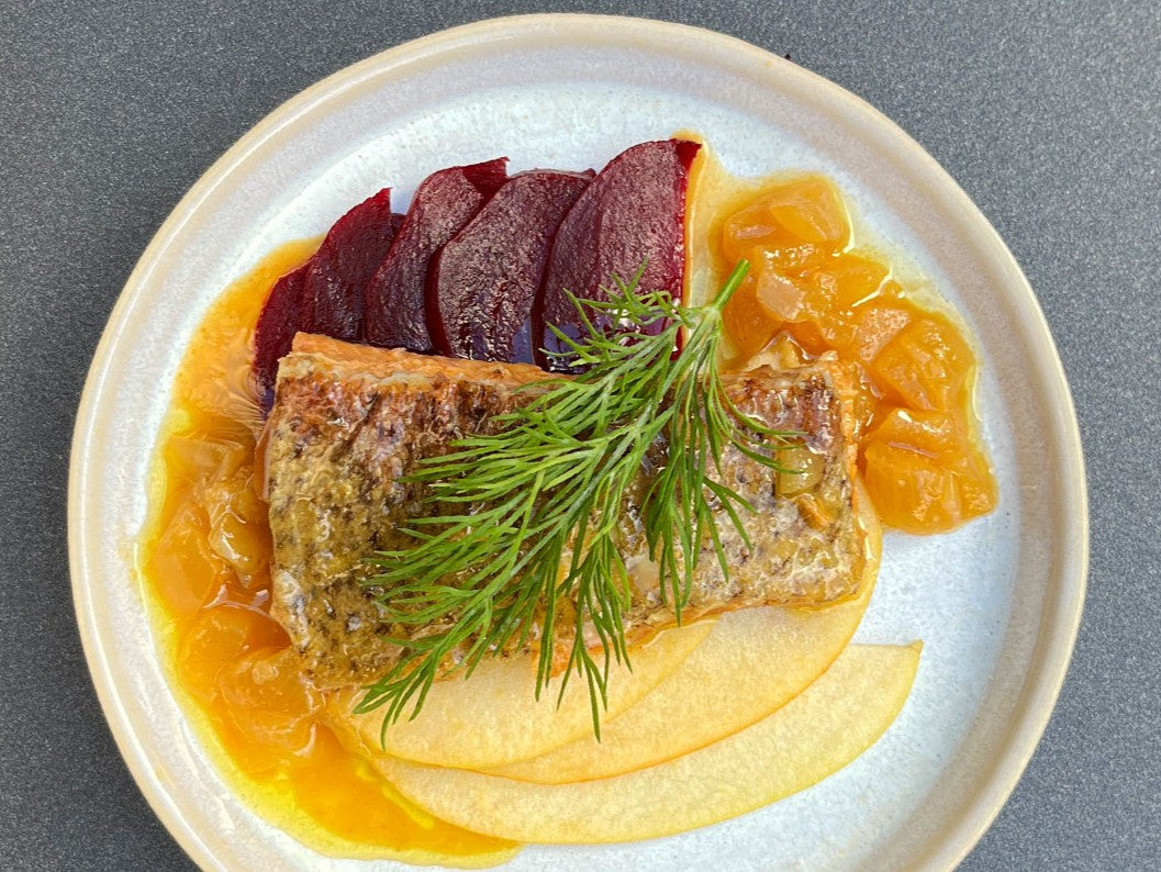 Forellenfilets in Zwiebel-Relish-Soße